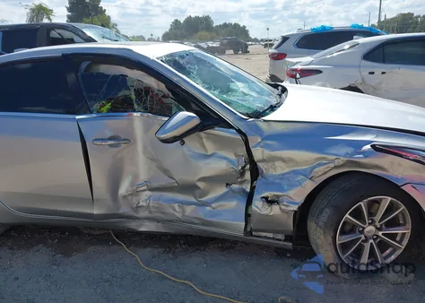 2018 Cadillac Cts Luxury z USA, uszkodzony, nr VIN 1G6AX5SS9J0184337